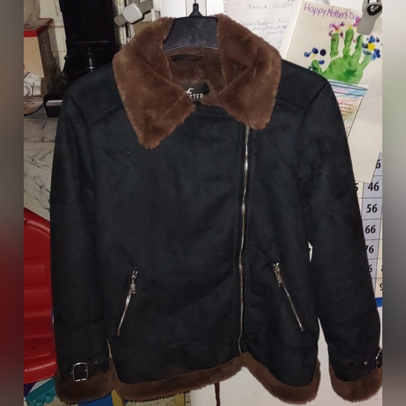 Hollister suede, faux fur lined winter jacket - Picture 2 of 5